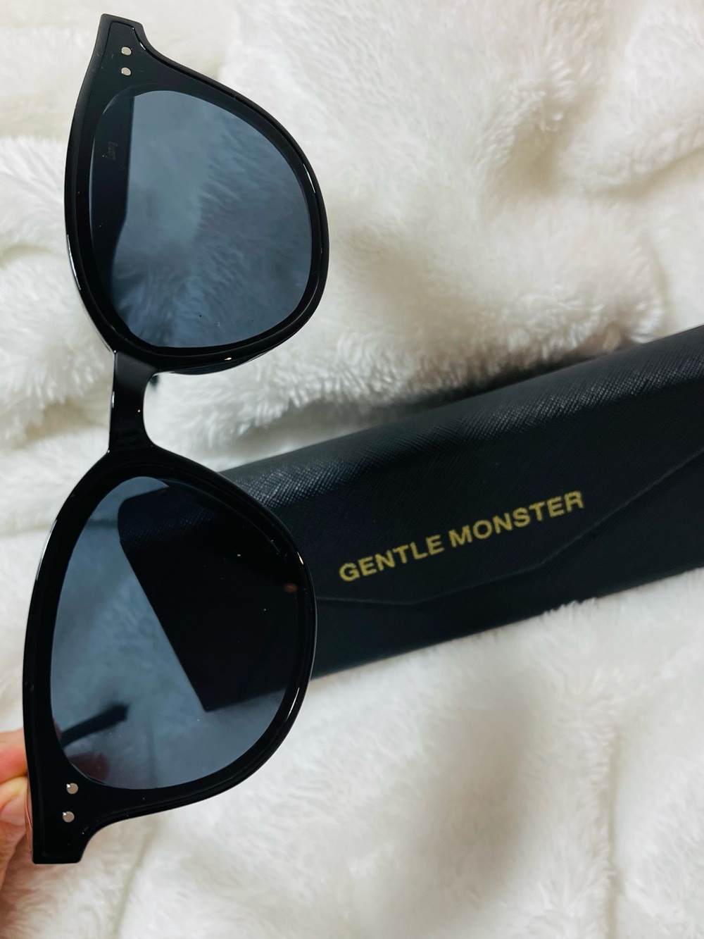GENTLE MONSTER Black Frame Sunglasses Authentic